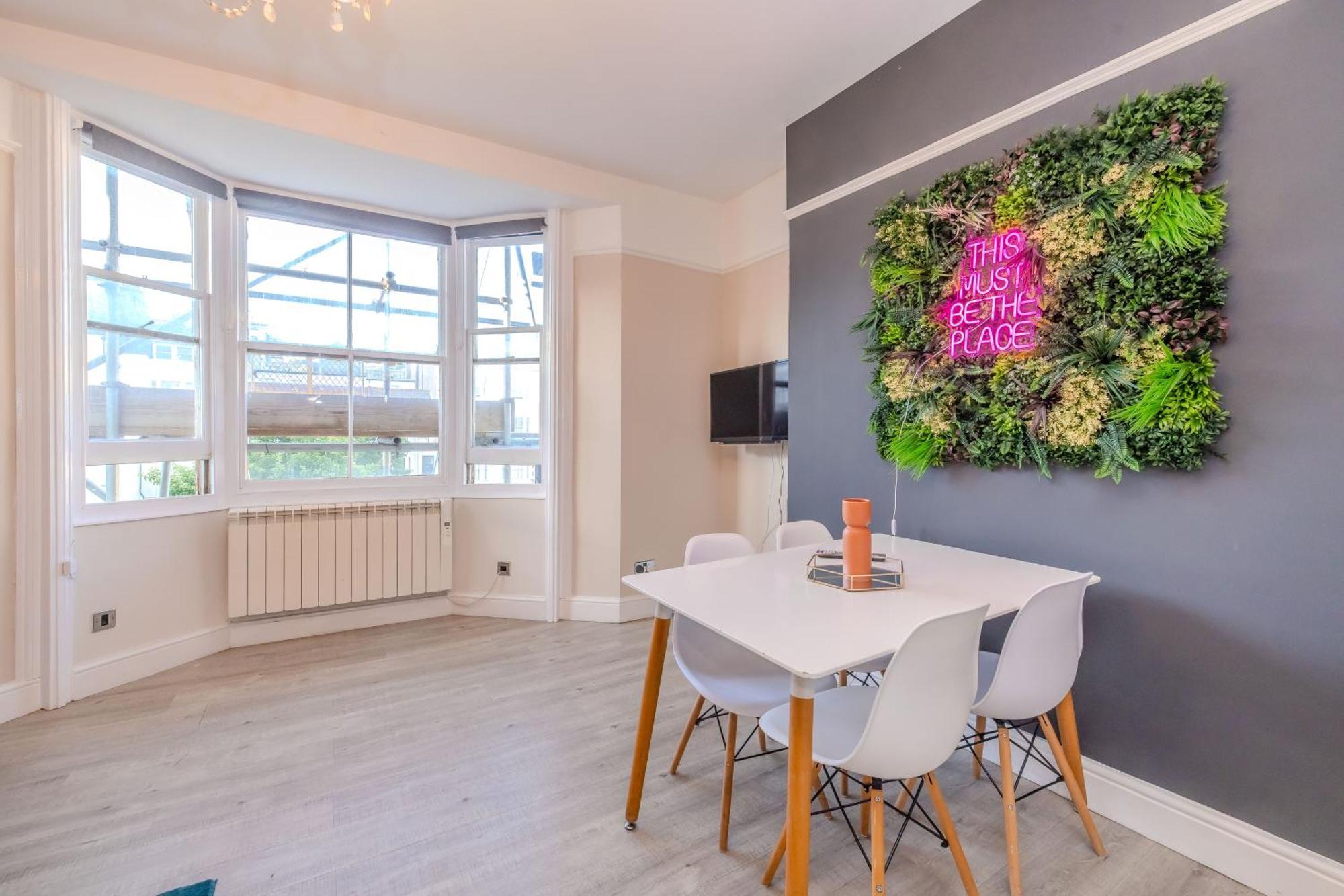 2 Bedroom Flat Next To Brighton Beach Sleep 6 Екстериор снимка